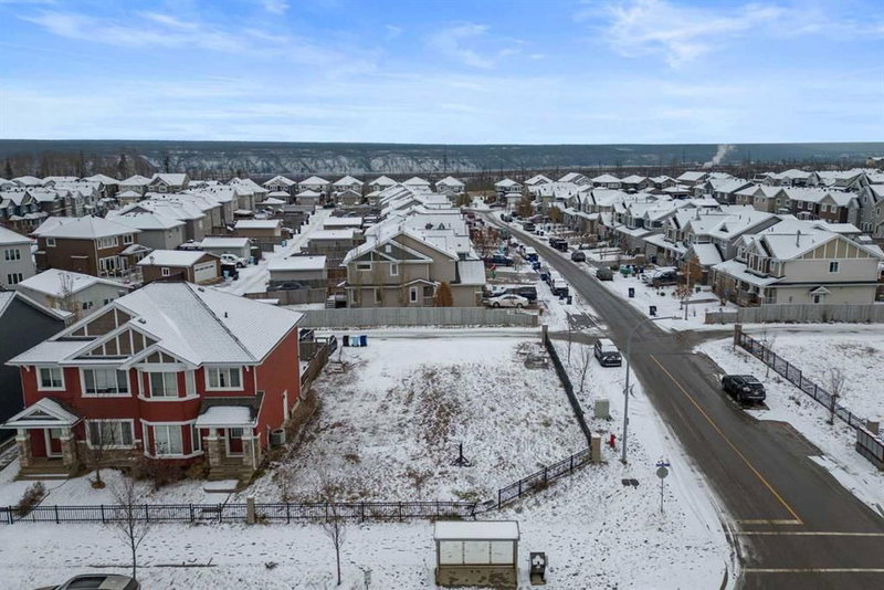 225 Heritage Drive, Fort McMurray, T9K 0X9 | Image 2