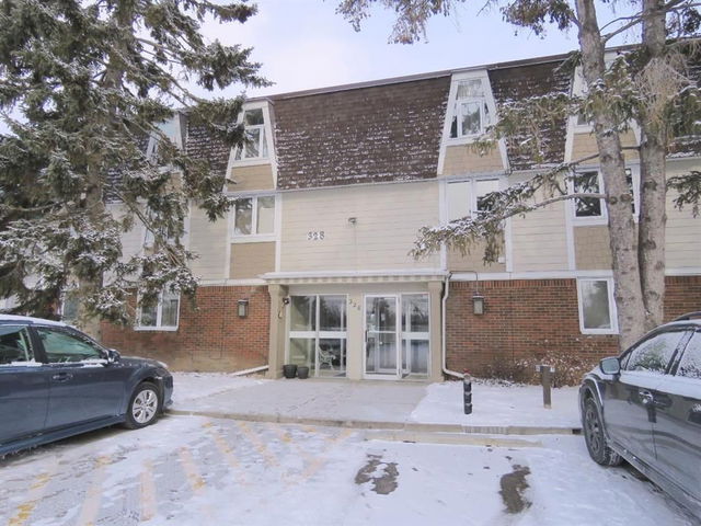 204 - 328 Cedar Crescent