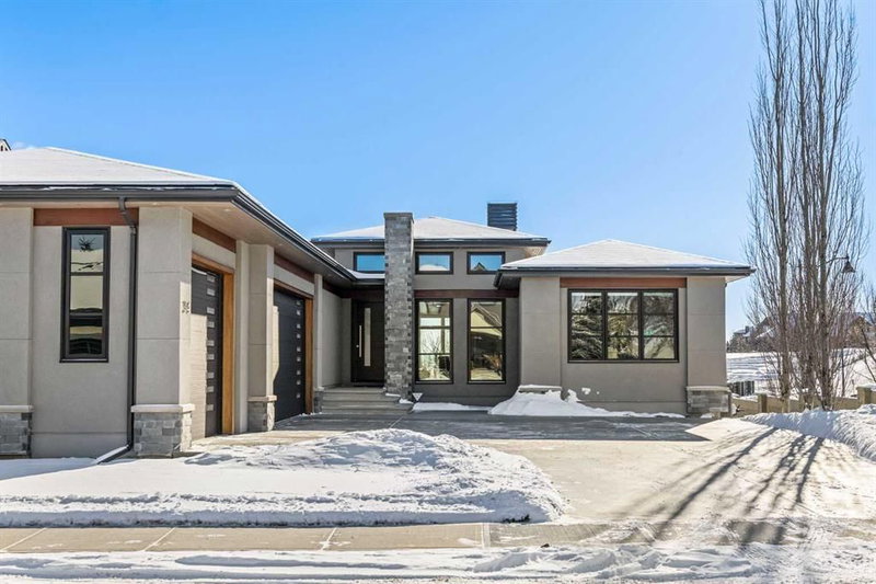 34 Elveden Heights SW, Calgary, T3H 0L1 | Image 2