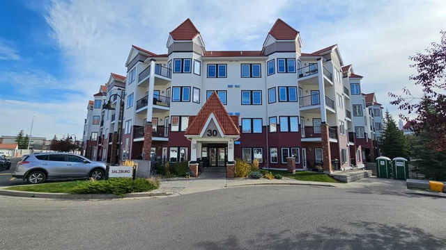138 - 30 Royal Oak Plaza