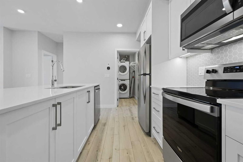 310 - 255 Les Jardins Park SE, Calgary, T2C5V3 | Image 3