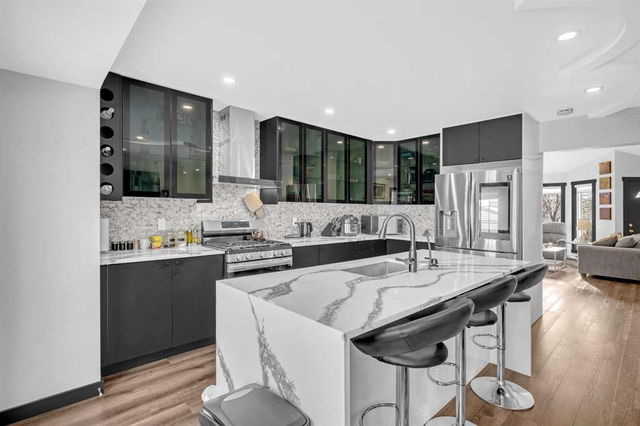51 Douglas Woods Hill