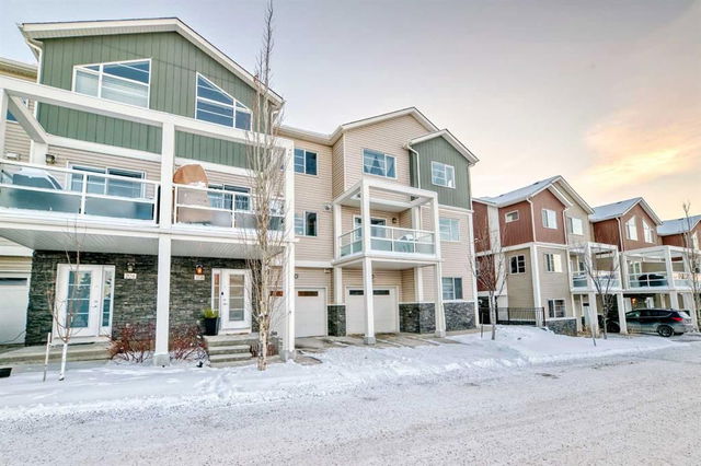 208 Redstone View