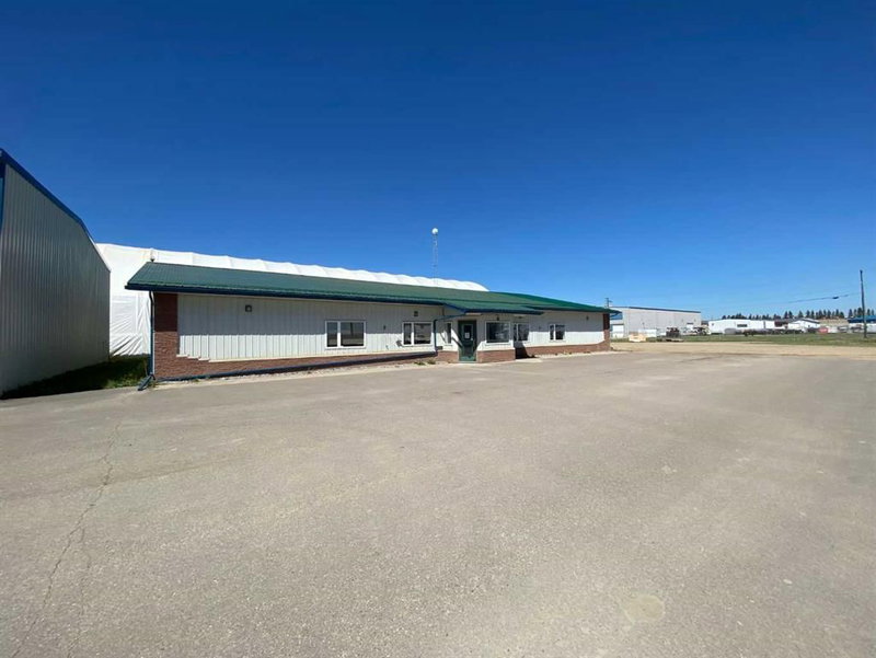 6701 & 6705 44 Avenue, Ponoka, T4J 1J8 | Image 3