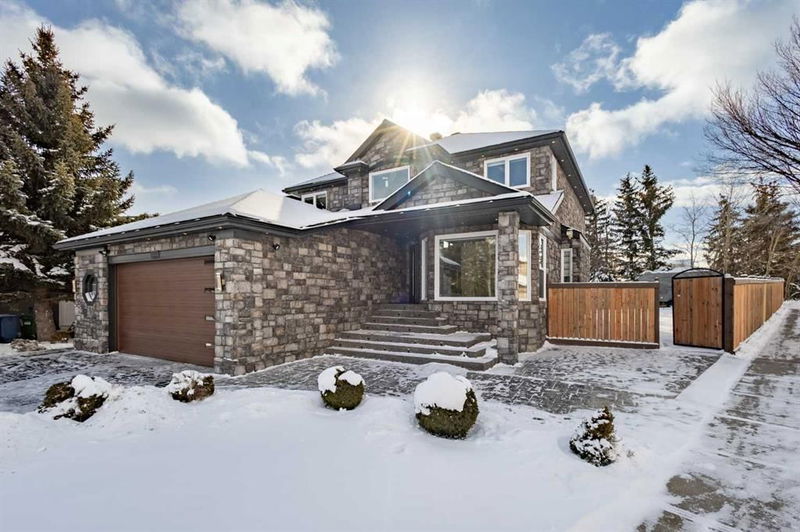 8 Edgevalley Manor NW, Calgary, Alberta