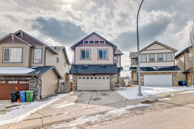 157 Kincora Glen Rise