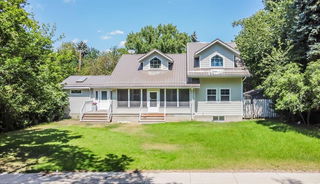 32 Evergreen Park Close