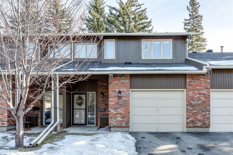 10001 Brookpark Boulevard SW #12, Calgary, Alberta