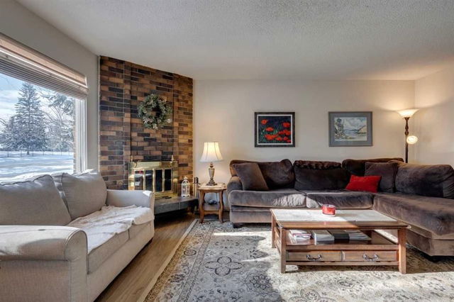 26 - 714 Willow Park Drive