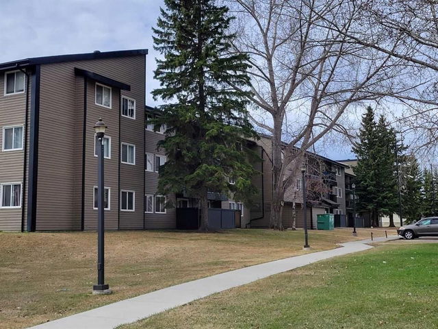 215B - 