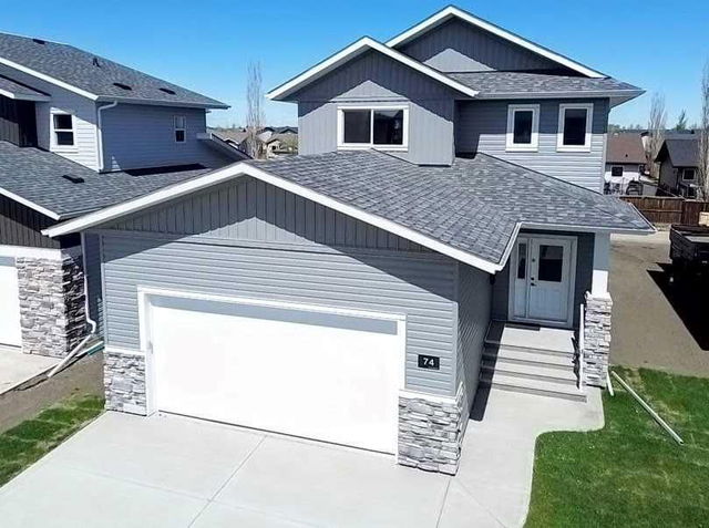 74 Palmer Circle