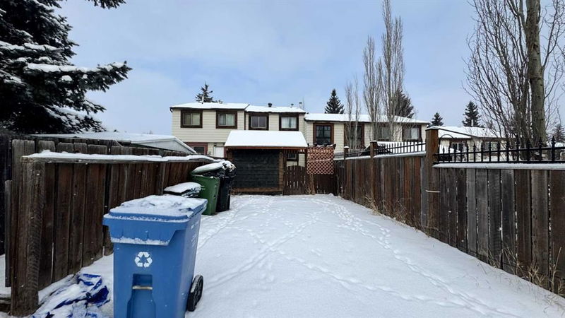 6551 Huntsbay Road NW, Calgary, Alberta