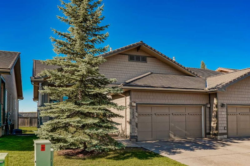 103 Bridle Estates Mews SW, Calgary, T2A 6R1 | Image 3