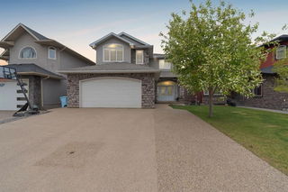 419 Fireweed Crescent