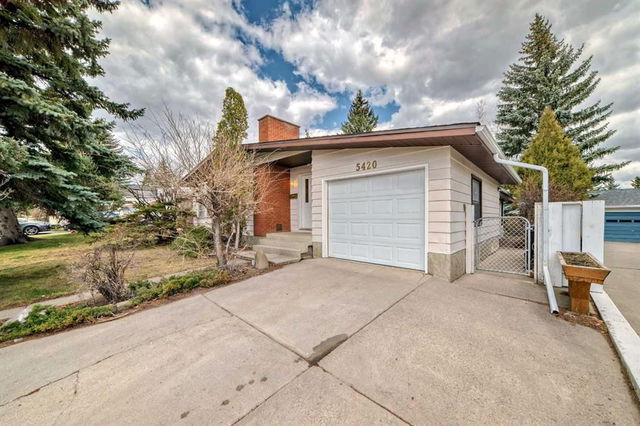 5420 Dalrymple Crescent