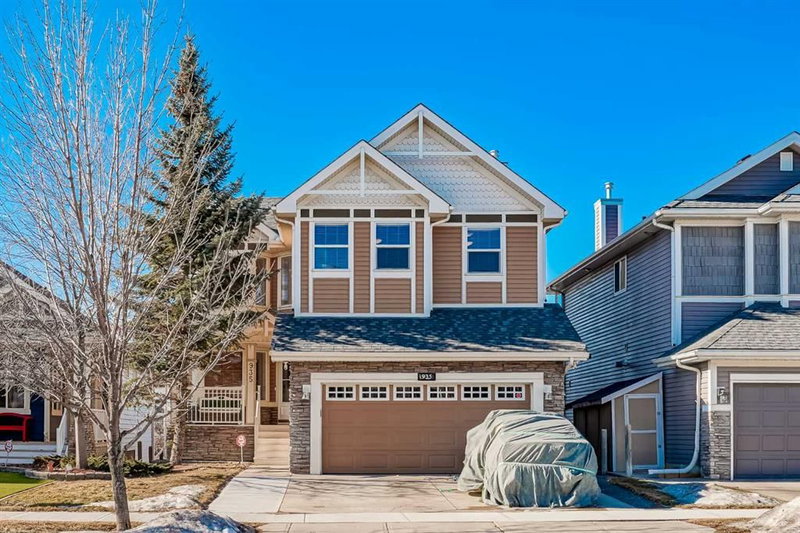 935 Bayside Drive SW, Airdrie, T4B 3E3 | Image 2