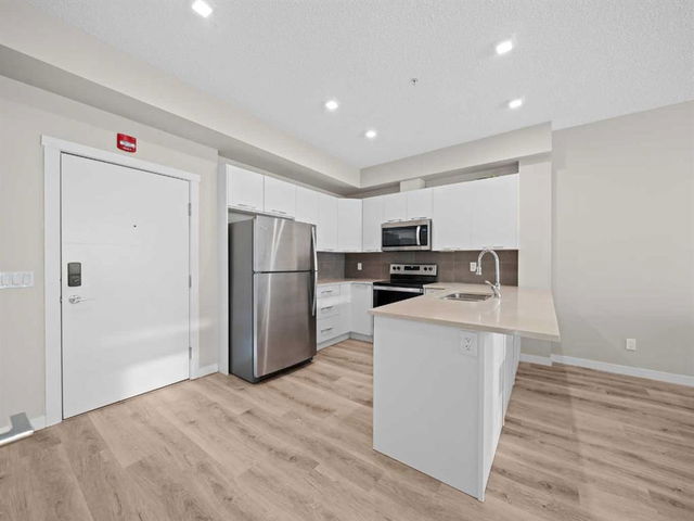 112 - 214 Sherwood Square