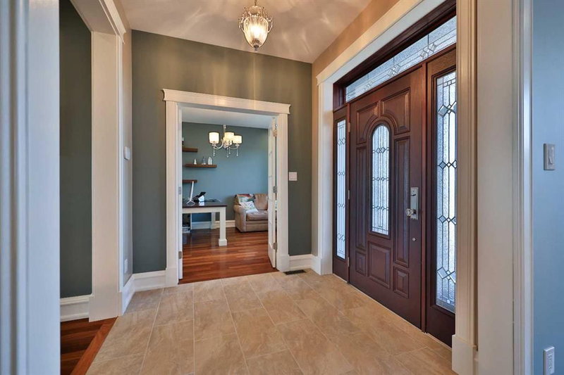 28 Cobblestone Lane, Raymond, T0K 2S0 | Image 2