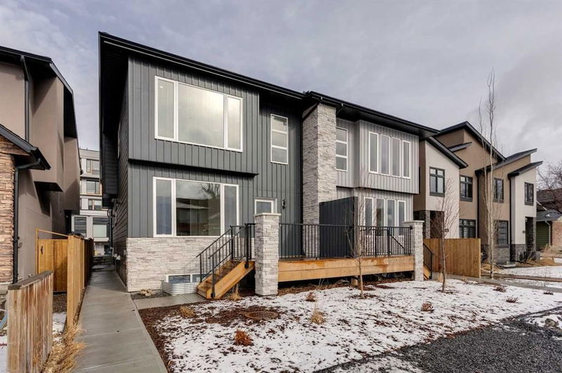 4534 17 Avenue NW #2, Calgary, Alberta
