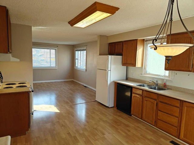 2123 Mackay Road