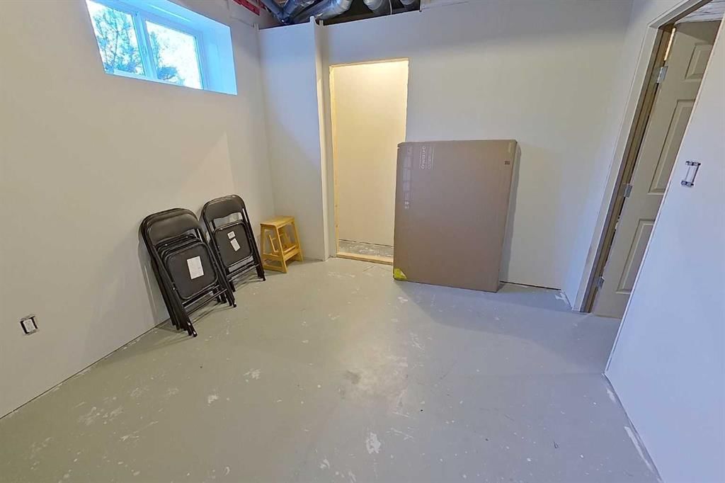 Listing Image 37