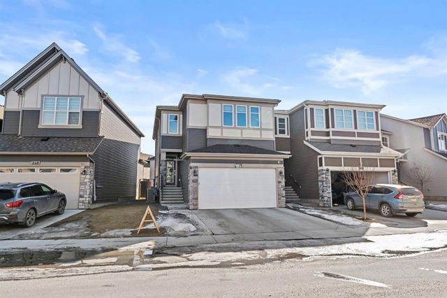 244 SAVANNA Way