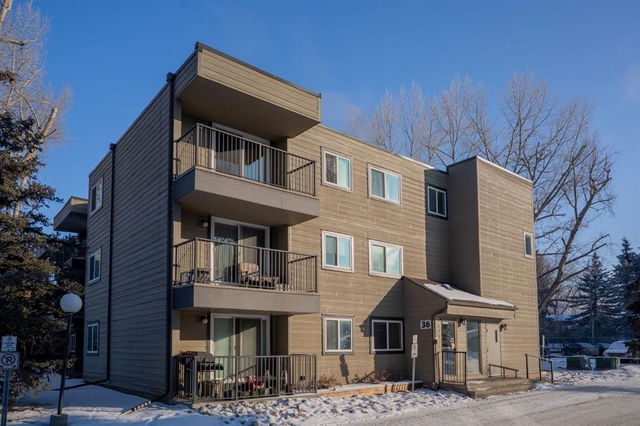 305 - 36 Glenbrook Crescent