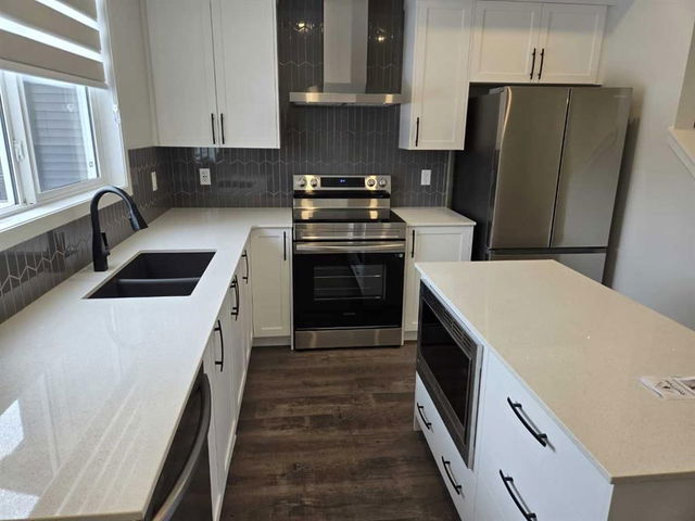 90 Aquila Drive