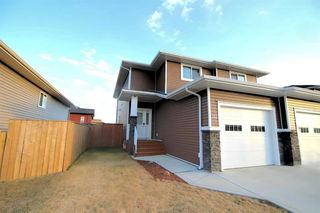102 Ranchers Close