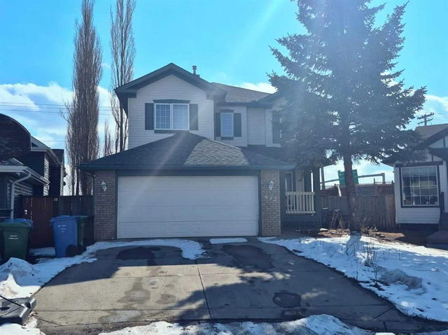 422 Bridlecreek Green