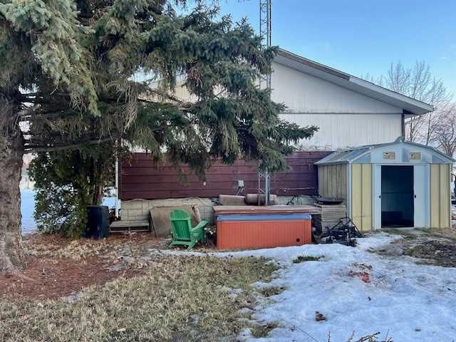 Listing Image 4