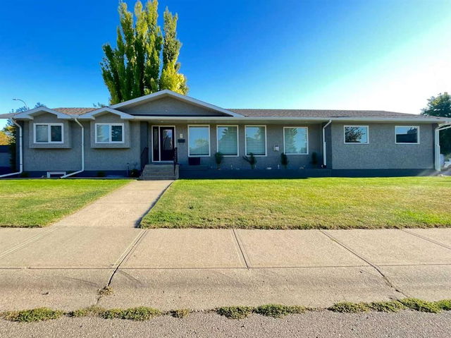 2 Chinook Heights