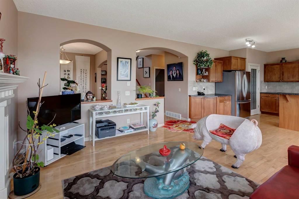 Listing Image 7