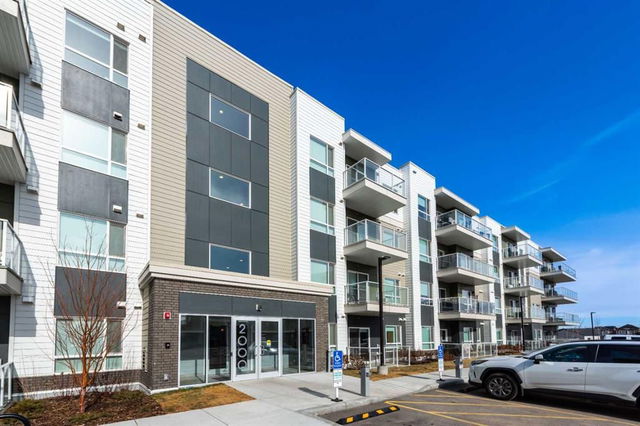 2415 - 220 Seton Grove
