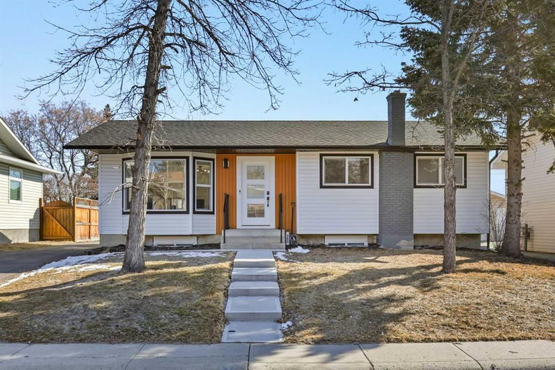 392 Cantrell Drive SW, Calgary, T2W 2E4 | Image 2