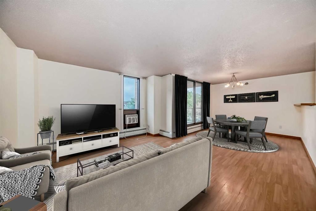 Listing Image 3