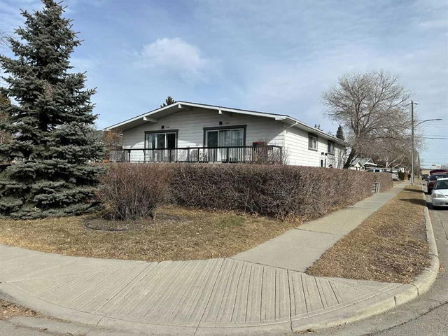 7446 & 7448 24 Street