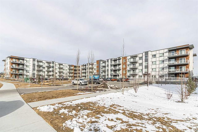 203 - 360 Harvest Hills Way