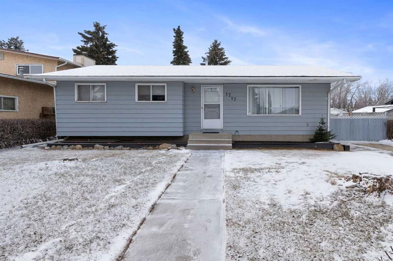 1717 Athabasca Street, Crossfield, Alberta