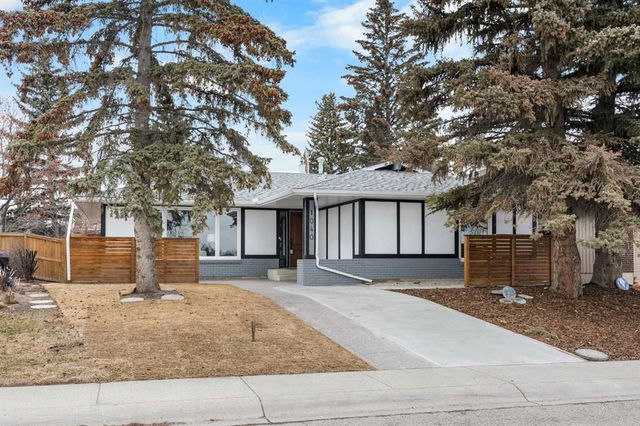 1040 Lake Ontario Drive