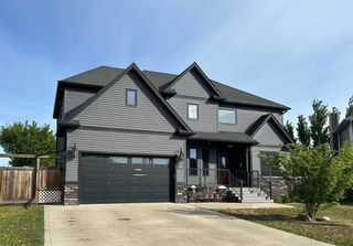 8 Parkdale Way