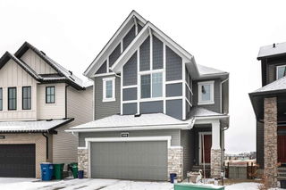 668 Reynolds Crescent