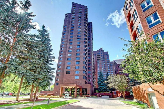 201B - 500 EAU CLAIRE Avenue