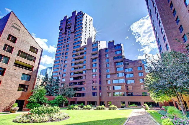 201B - 500 EAU CLAIRE Avenue