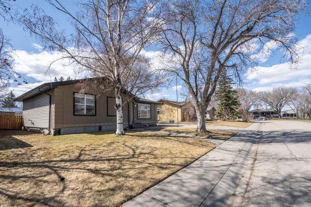 6031 Lacombe Way
