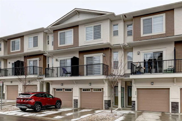 906 Sage Hill Grove