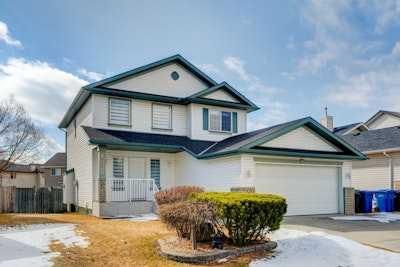 163 Springmere Close