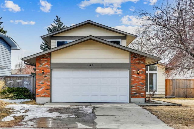 139 Midpark Crescent