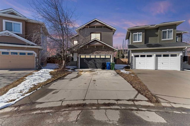 325 Royal Oak Mews