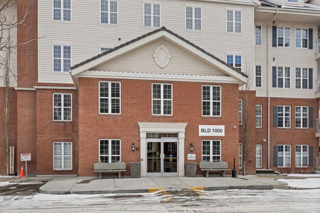 1216 - 151 Country Village Road